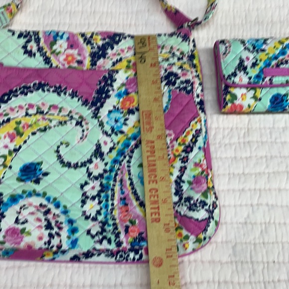 Vera Bradley Triple Zip Crossbody and Wallet - Picture 14 of 16